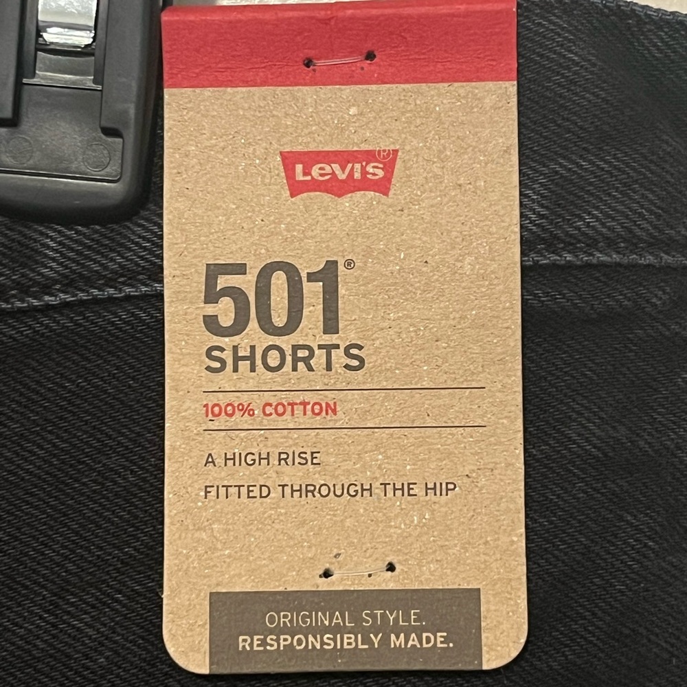NWT Levi’s Women’s 501 Original Shorts Black Destructed - Picture 5 of 7